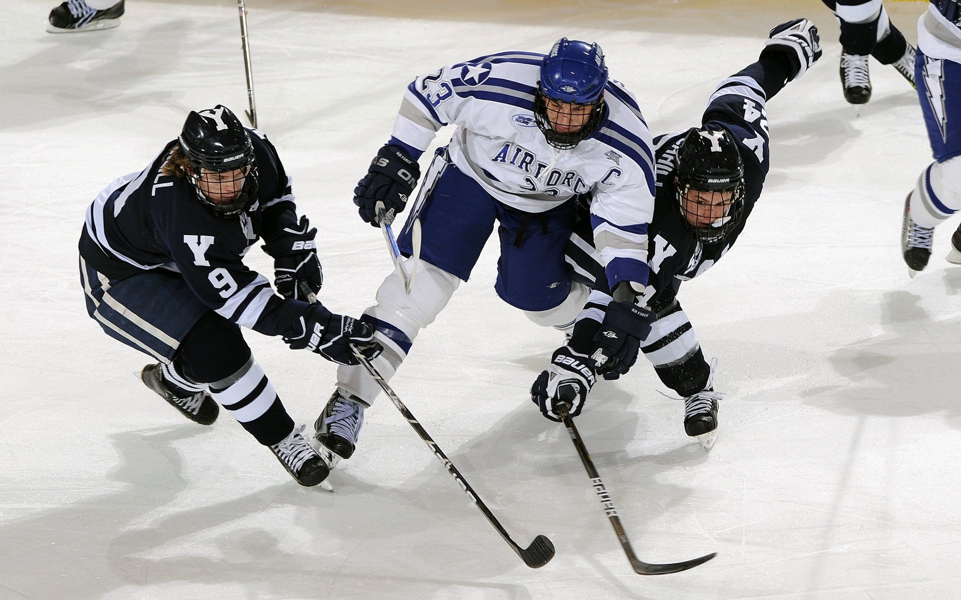 欧洲杯激战连连：变化多端的战术让人目不暇接，欧洲杯 激光